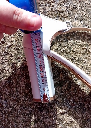 Beyaz Tokalı Kadın Topuklu Ayakkabı - Görsel 4