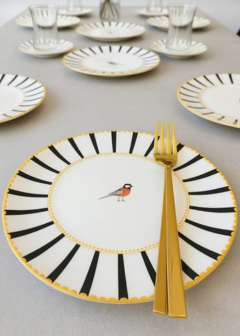 Modern Klasik Zebra Desenli Beyaz Tabak Seti - Görsel 3