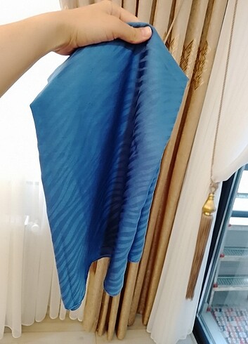 Indigo desenli şal