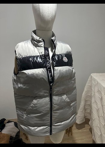 Moncler l
