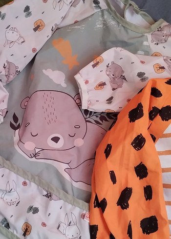 Renkli Desenli Bebek Önlükleri - Görsel 3