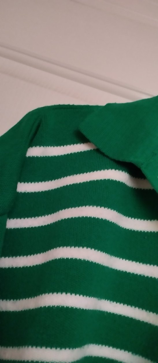 Yeşil Çizgili V Yaka Örgü Kadın Kazak - Görsel 3