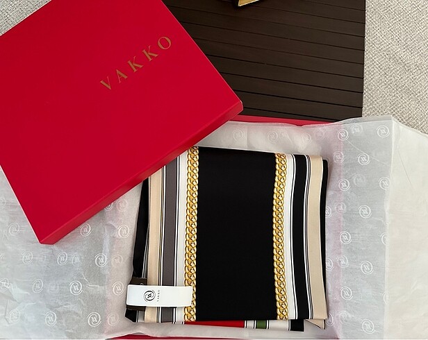 Vakko sıfır paketli ipek fular