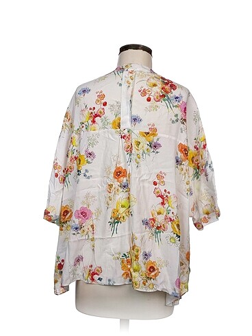 m Beden Zara Bluz %70 İndirimli.