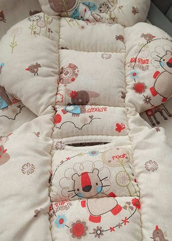 puset örtüsü ve puset minderi  tertemiz herhangi bi sorun yoktur - Görsel 2