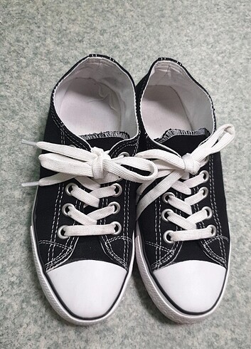 Converse spor ayakkabi