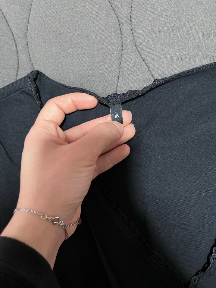 V Yaka Gri Kadın Bluz - Görsel 3