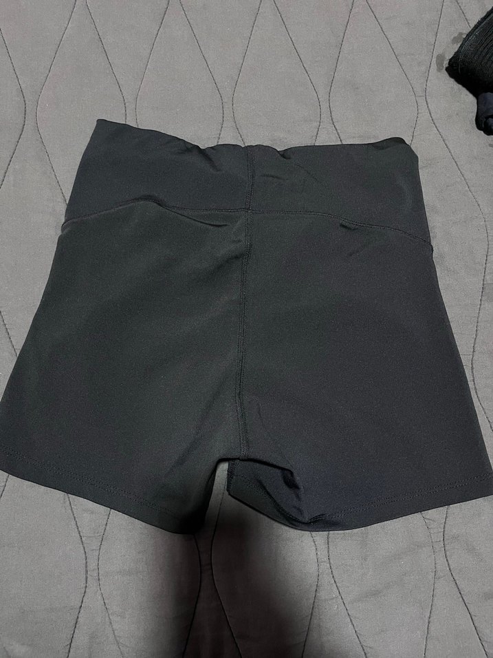 Siyah Yüksek Bel Mini Spor Şort - Görsel 2