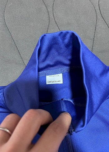 Kadın Mavi Yarım Fermuarlı Spor Üst - Görsel 3