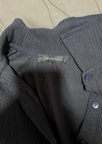 Düğmeli Siyah Kadın Bluz - Görsel 3