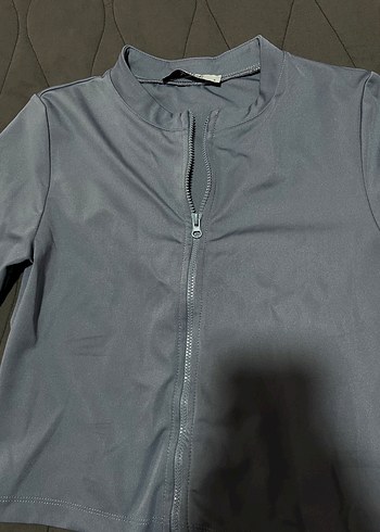 Gri Kadın Uzun Kollu V Yaka spor bluz - Görsel 2