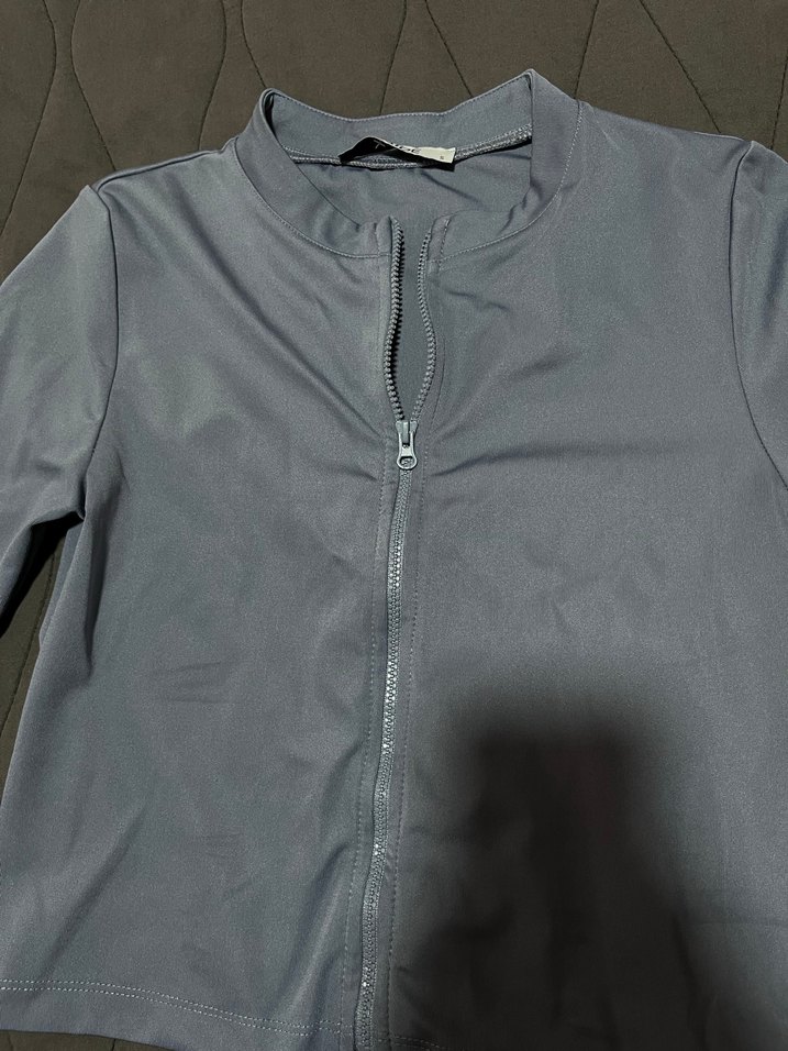 Gri Kadın Uzun Kollu V Yaka spor bluz - Görsel 2