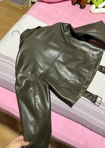 Stradivarius Kemer Detaylı Koyu Kahverengi Deri Biker Ceket
