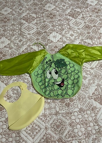 Çocuklar için Yeşil Üzüm Desenli Önlük