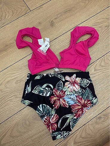 xs Beden çeşitli Renk Lcw bikini takımı