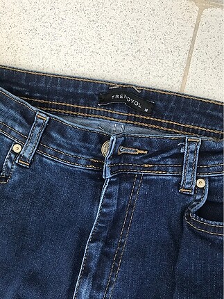 38 Beden lacivert Renk Trendyol jean