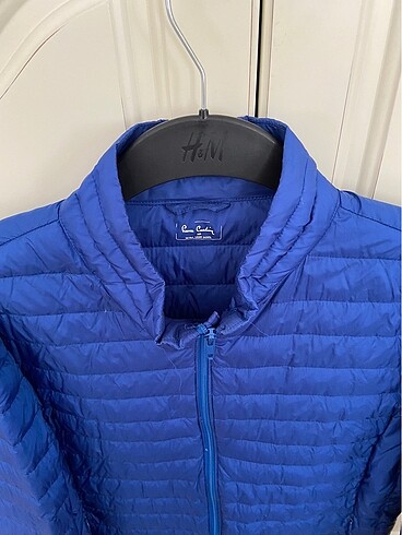 50 Beden Pierre cardin mavi ince şişme mont