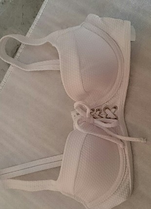 Bikini üstü