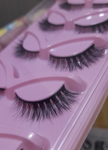 Takma kirpik - Görsel 3