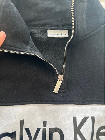 m Beden Calvin klein sweatshirt