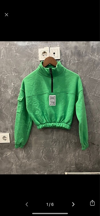 Crop sweat