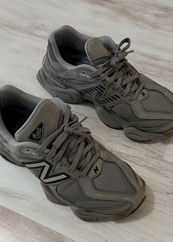 New Balance Sneaker