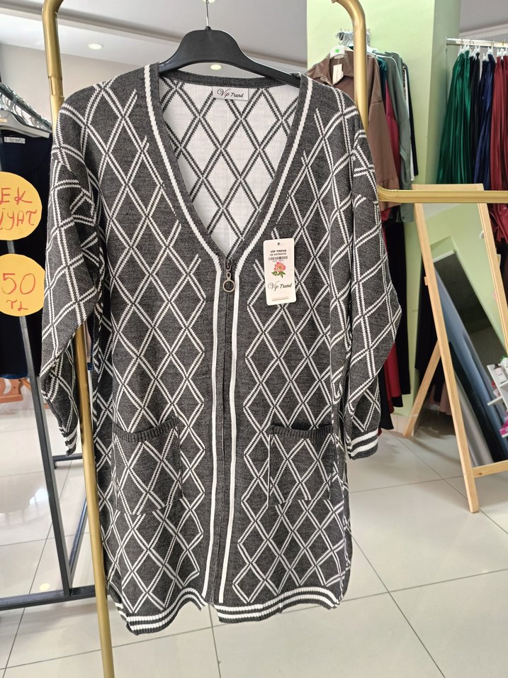 Gri Desenli Salaş Midi Hırka - Görsel 4