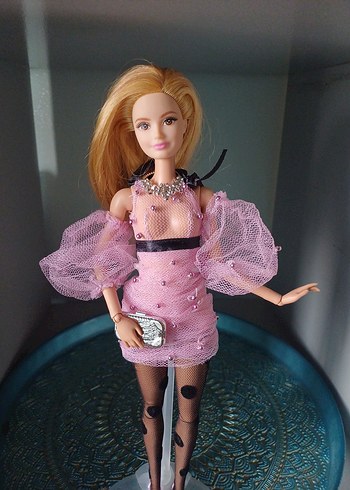 BARBİE FASHİONISTAS/EXTRA