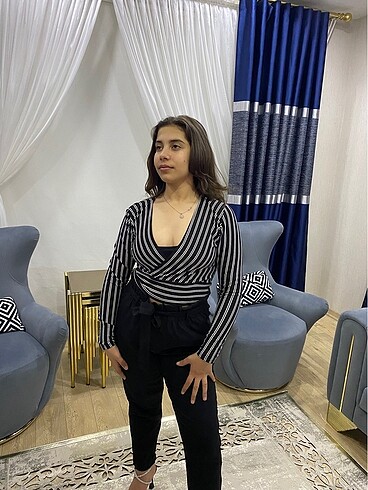 m Beden Siyah çizgili bluz