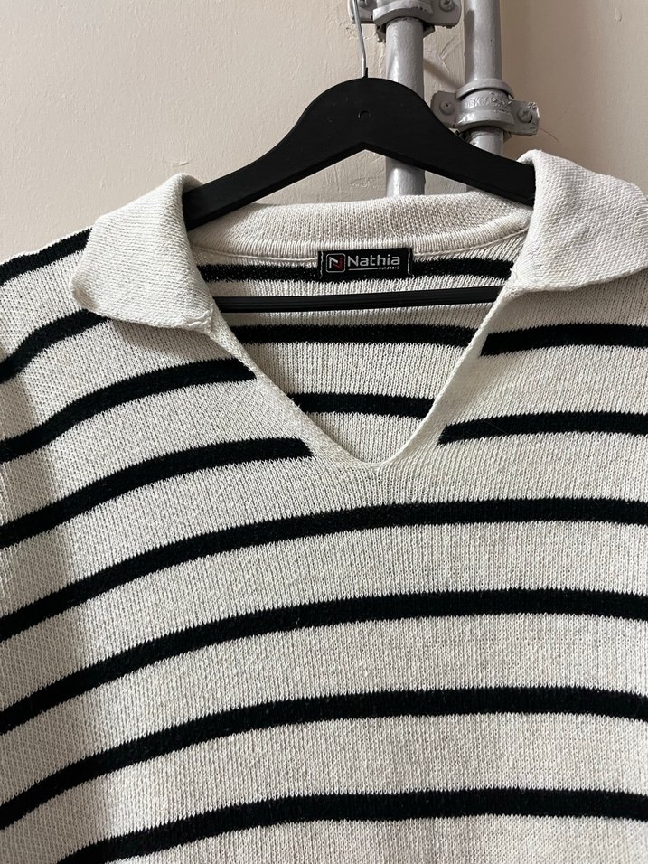 V Yaka Çizgili Örgü siyah-Beyaz Kadın Kazak - Görsel 3