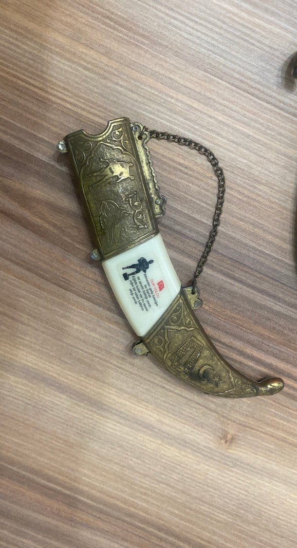 Altın Renkli Süsleme Figürlü Kılıç Biblo - Görsel 4