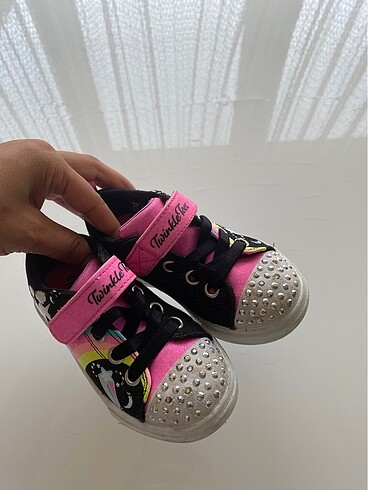 23 Beden Skechers ışıklı ayakkabı