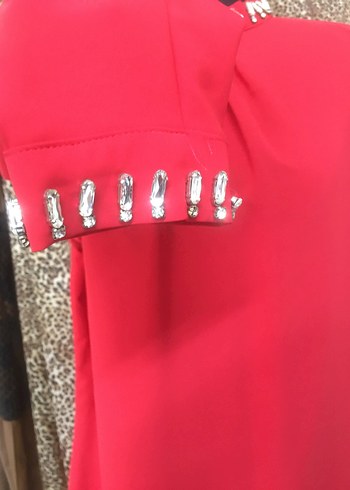 Uzun Kollu Kırmızı Renk taşlı Kadın Tunik - Görsel 4