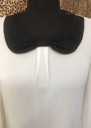 Siyah Yaka Detaylı Beyaz Uzun Kollu Bluz - Görsel 2