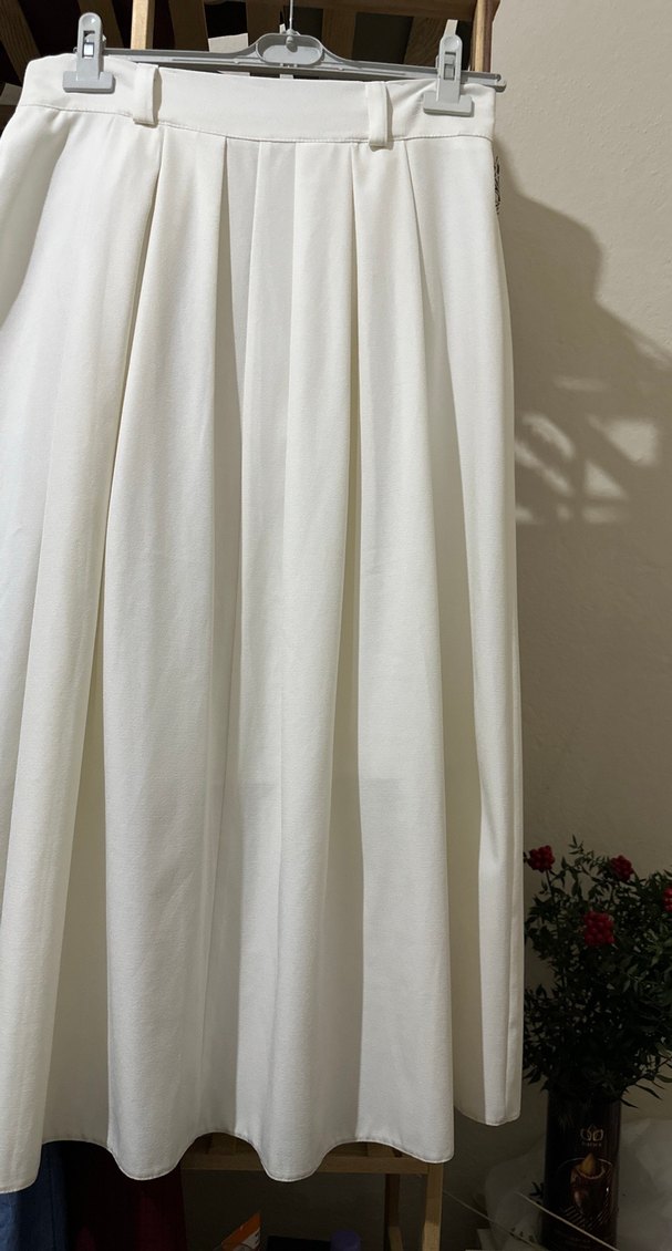 Beyaz Uzun Pamuklu Drapeli Etek - Görsel 2