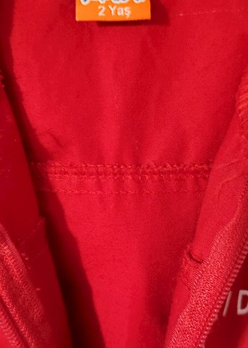 Kapüşonlu Düğmeli Erkek Çocuk Kırmızı İnce mevsimlik Mont - Görsel 3