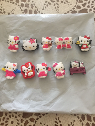 Crocs jibbitz hello kitty