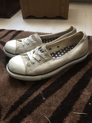 Converse babet