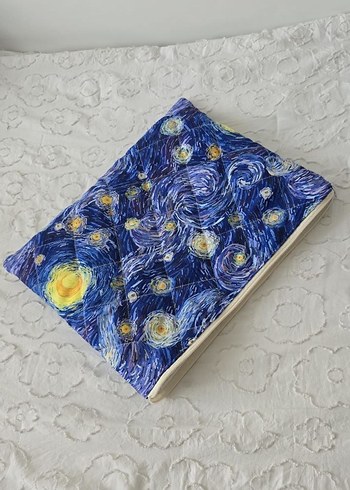 Yıldızlı Gece Tasarımlı Laptop kılıfı