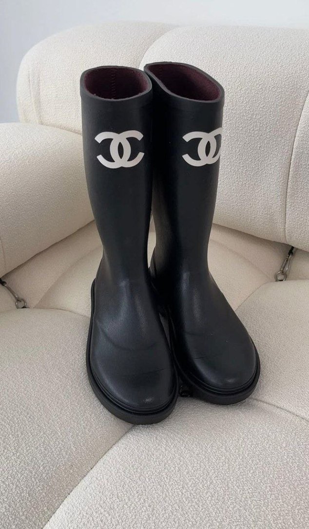 Chanel Rainboot - Görsel 2