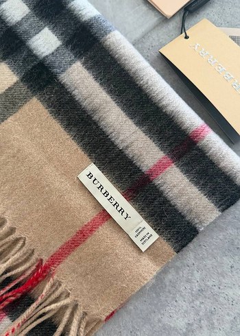 Burberry Scarf  %100 Cashmere
30x168 Cm - Görsel 2