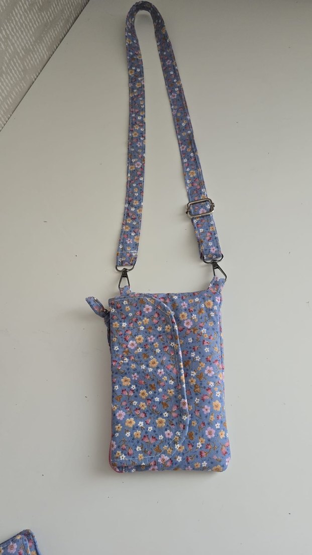 Çiçek Desenli Kadın Renkli Çapraz Çanta - Görsel 3