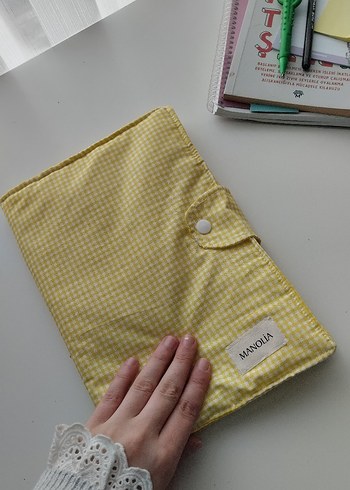 Sarı Pötikare Kitap yuvası  - Görsel 4