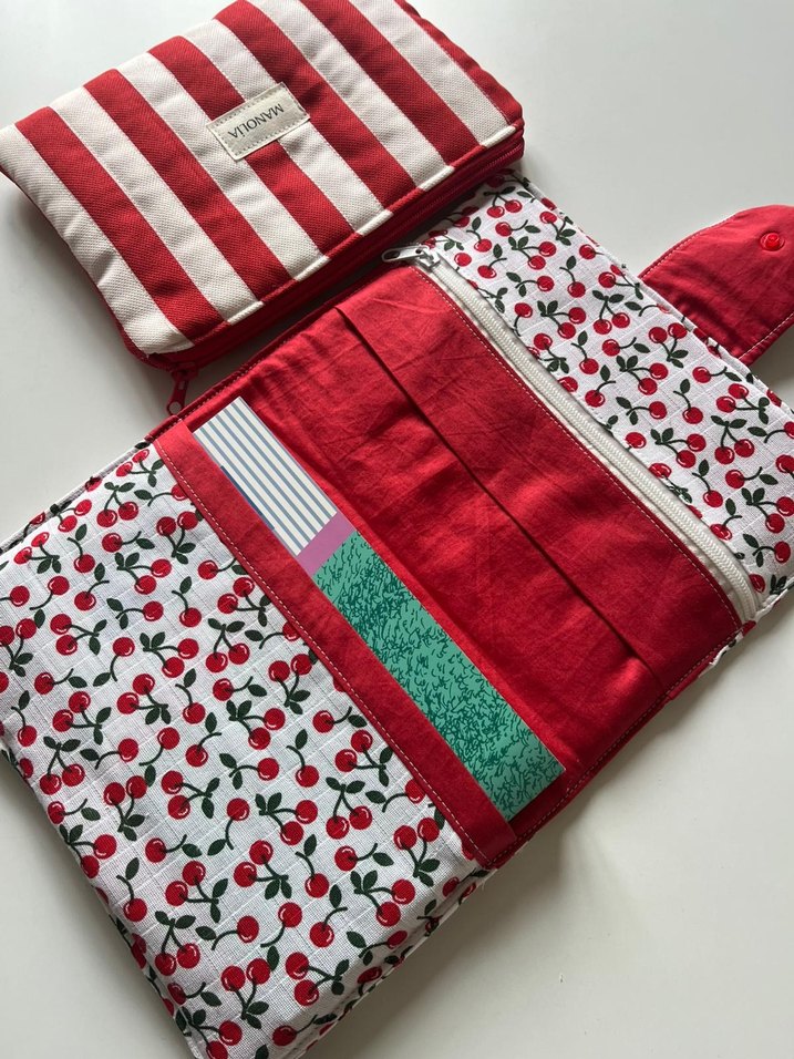 Kitap & iPad Kılıfı - Görsel 2