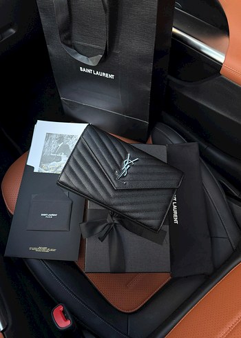 Yves Saint Laurent