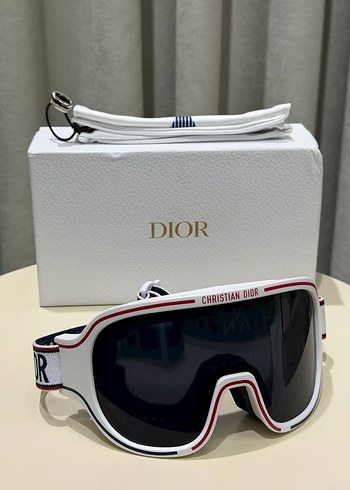 Dior Kar Gozlugu
