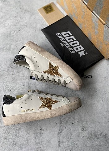 37 Beden siyah Renk Golden Goose