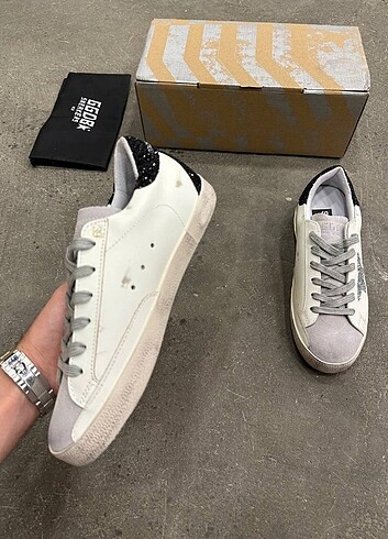 Golden Goose Deluxe Golden Goose Deluxe 