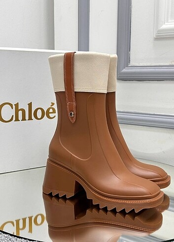 38 Beden Chloe Çizme