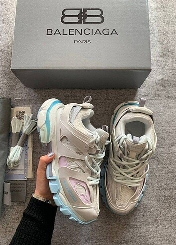 Balenciaga track 